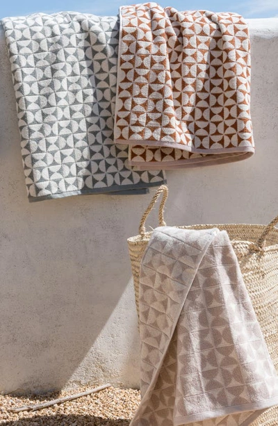 House No.23 Harper Bath Towel In Toasted Almond