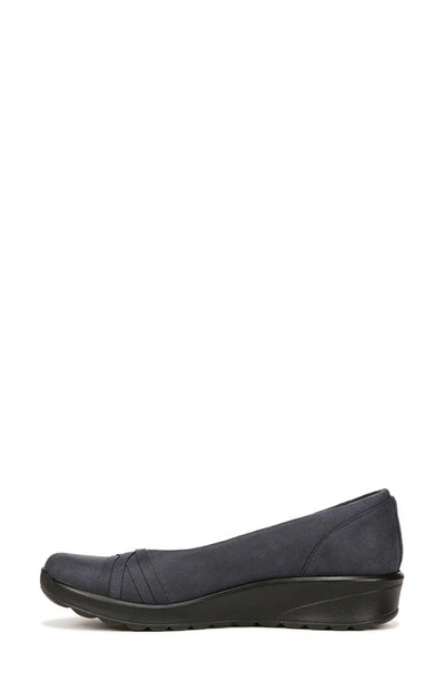 Bzees Poppy Seed 3 Womens Rhinestone Slip On Slip-on Sneakers In Navy