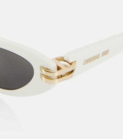 Dior C  B1u Cat-eye Sunglasses In White