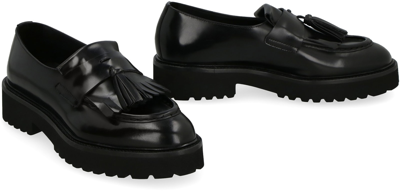 Doucal's Fringed Leather Loafers In Black