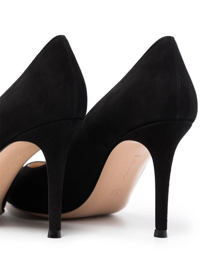 Shop Gianvito Rossi Black Calf Leather Pumps With Heel