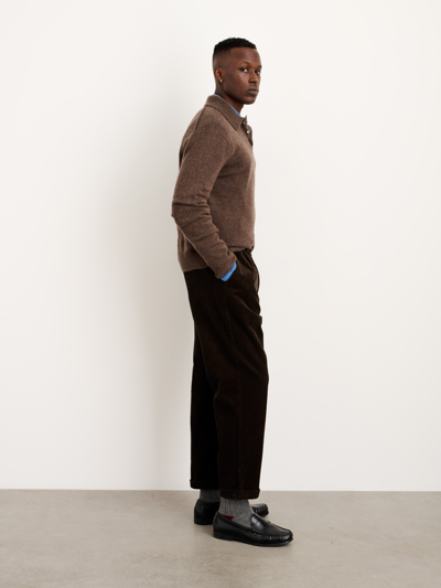 Alex Mill Standard Pleated Pant In Corduroy In Chocolate