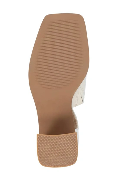 Journee Collection Bobby Pump In Bone