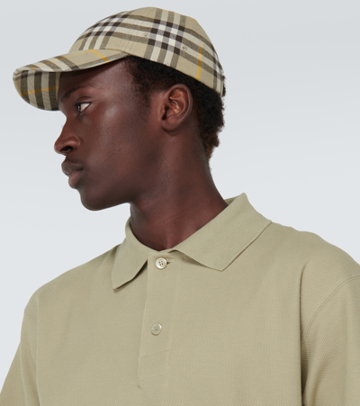 Burberry Check Pattern Baseball Cap In Beige