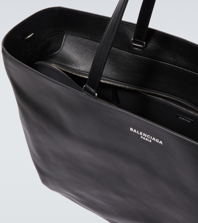 Shop Balenciaga Passenger Xl Leather Tote Bag In Black