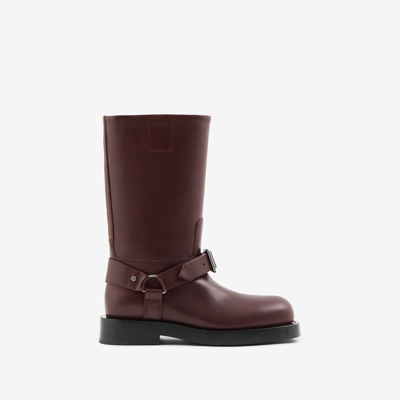 Shop Burberry Leather Saddle Low Boots In Aubergine