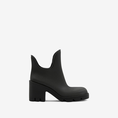 Shop Burberry Rubber Marsh Heel Boots In Black