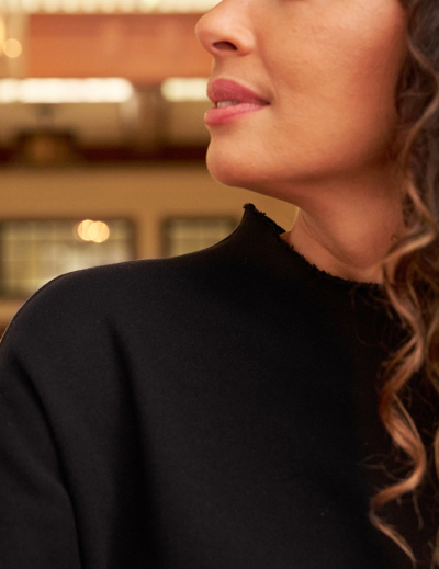 Frank & Eileen Izzie In Black