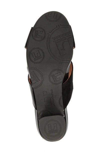 L'amour Des Pieds Melena Sandal In Black