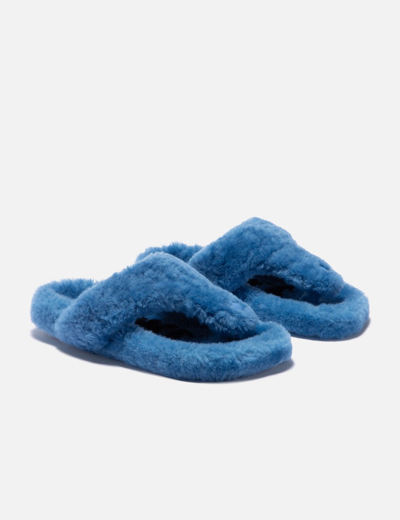 Loewe Ease Shearling Thong Sandals In Blue
