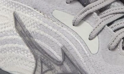 Mizuno Wave Sky 6 Running Sneaker In Ultimate Grey