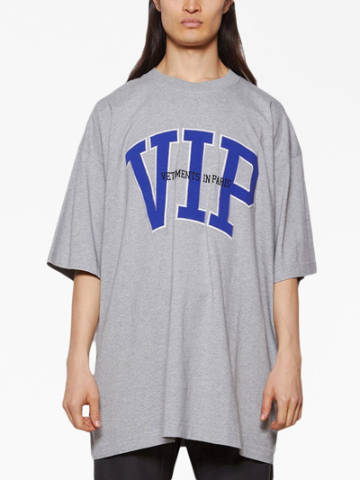 Shop Vetements Vip Logo T-shirt In Grey