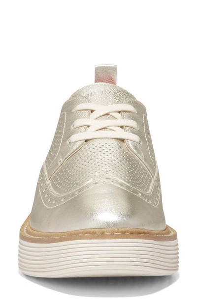 Shop Cole Haan Øriginalgrand Platform Wingtip Derby In Gold Talca