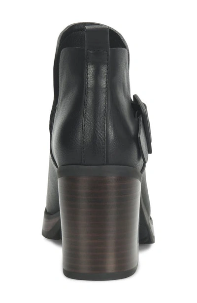 Korks Kari Block Heel Bootie In Black