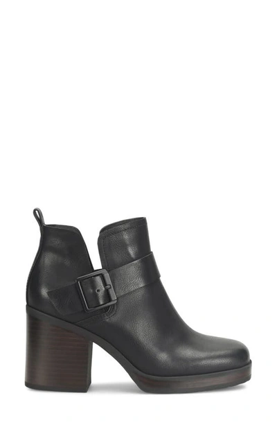 Korks Kari Block Heel Bootie In Black