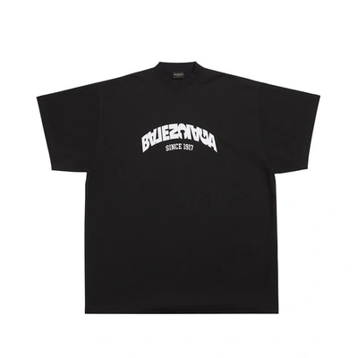 Shop Balenciaga Back Flip Oversize T-shirt In Black_white