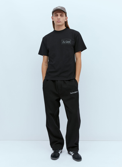 Shop Aries Logo Print T-shirt In Black