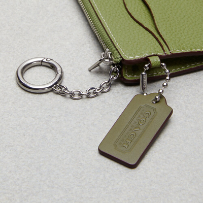 Coach Wavy Zip Card Case With Keyring In Olive Green