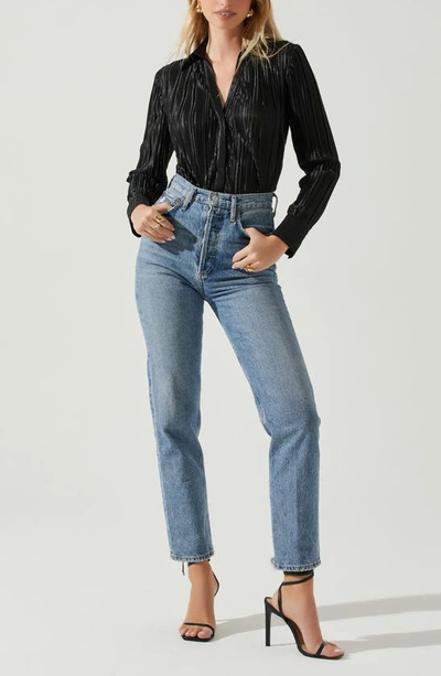 Astr The Label Laurel Pleated Blouse In Black