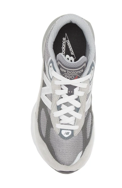 New Balance 990v6 Lace-up Sneakers In Grey