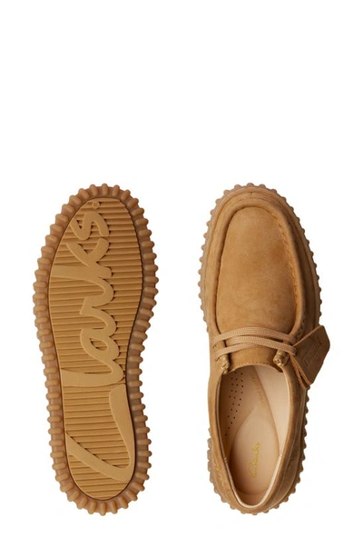 Clarks Torhill Bee In Light Tan Nubuck