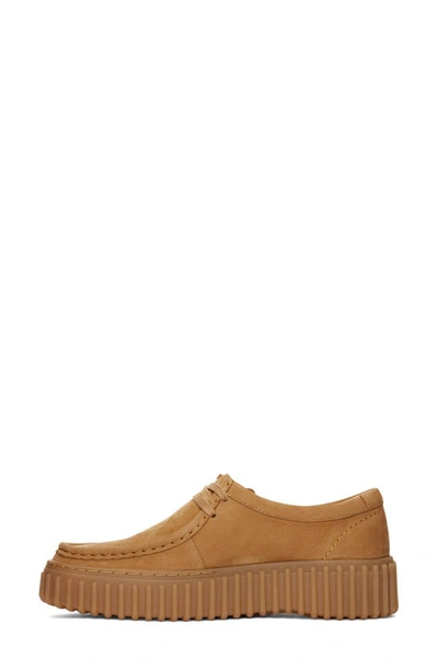 Clarks Torhill Bee In Light Tan Nubuck