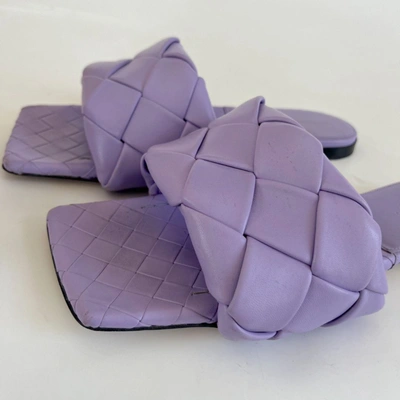 Pre-owned Bottega Veneta Lido Flat Quilted Square Wisteria Purple Sandals,  41