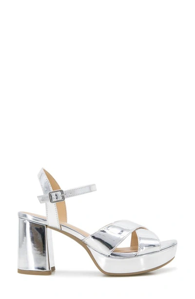 Reaction Kenneth Cole Reeva Block Heel Platform Sandal In Silver Specchio