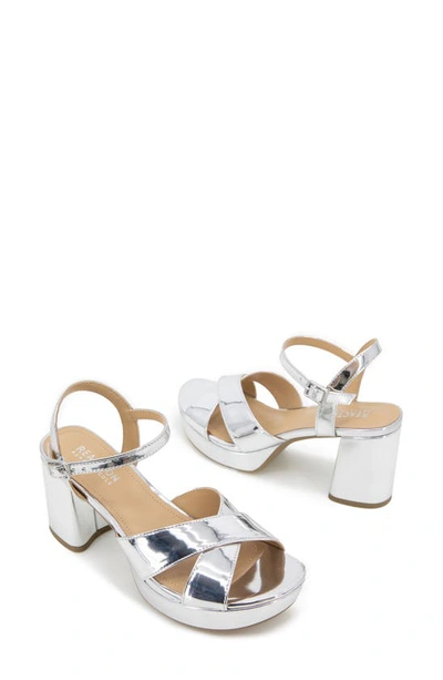 Reaction Kenneth Cole Reeva Block Heel Platform Sandal In Silver Specchio