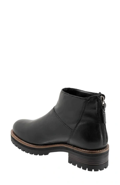 Softwalk Elmhurst Bootie In Black