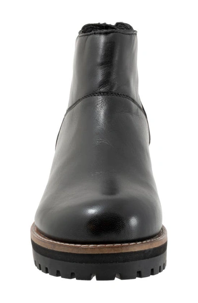Softwalk Elmhurst Bootie In Black