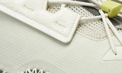 On Cloudaway Running Shoes In Ivory/ Lead