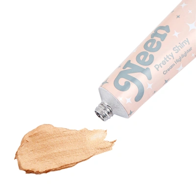 Neen Pretty Shiny In Metta