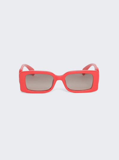 Shop Gucci Rectangular Sunglasses In Red