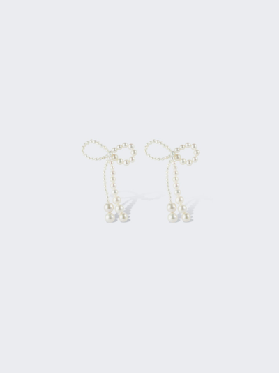 Shop Sophie Bille Brahe Grande Rosette De Pearls Large Bow Earrings In 14k Yellow Gold