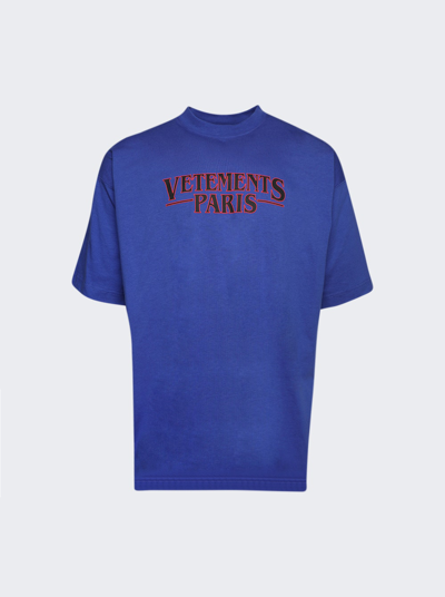 Shop Vetements Paris Logo T-shirt In Royal Blue