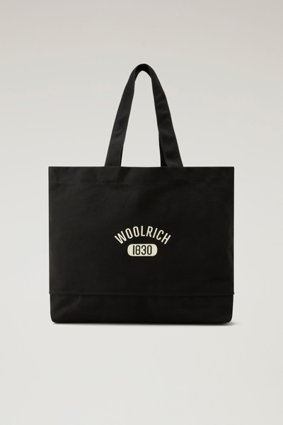 Shop Woolrich Unisex Black Size One