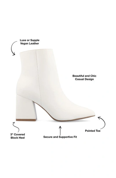 Journee Collection Sorren Boot In White