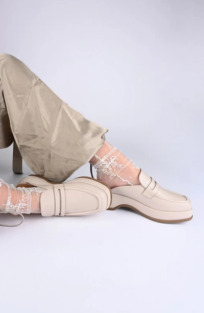 Journee Collection Antonina Womens Square Closed Toe Mules In Tan