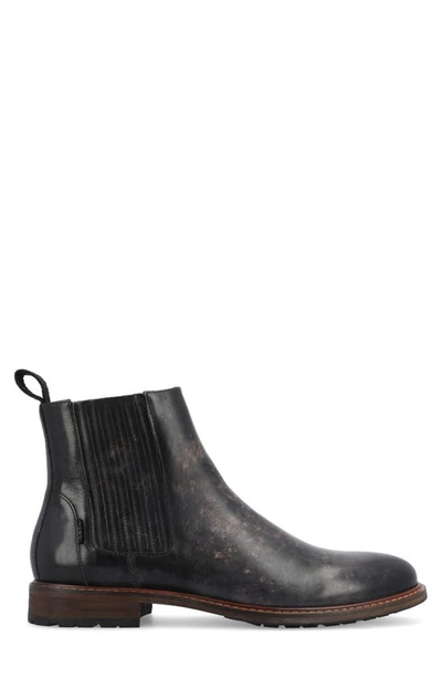 Shop Taft 365 Leather Lug Sole Chelsea Boot In Midnight