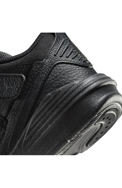Nike Jordan Little Kids' Jordan Max Aura 5 Stretch Lace Basketball Shoes In Black/ Black/ Anthracite