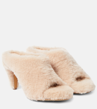 Khaite Marion Shearling Sandal In Pink