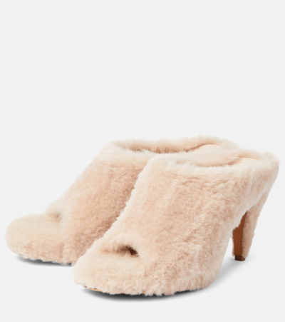 Khaite Marion Shearling Sandal In Pink