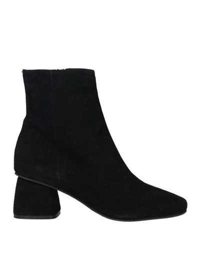 Shop Carmens Woman Ankle Boots Black Size 7 Leather