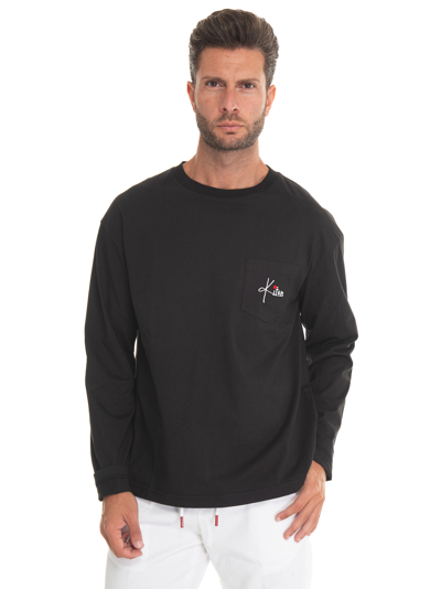 Shop Kiton T-shirt With Long Sleeves And Round-neck In Black