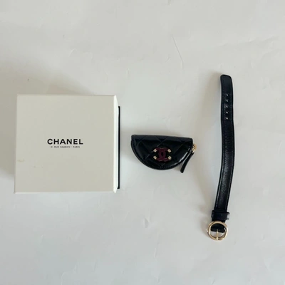 Pre-owned Chanel 2020 Coin Purse Bracelet Wrist Wallet In Black Leather
