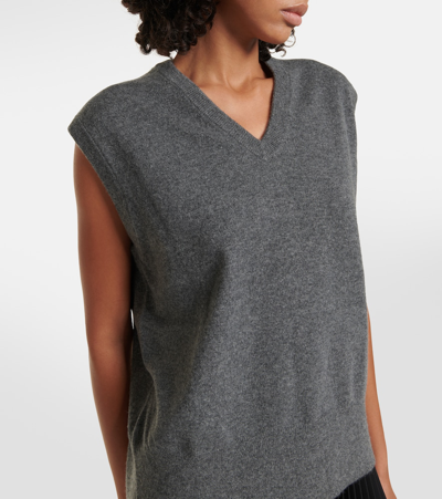 Shop Extreme Cashmere N°243 Spencer Cashmere-blend Sweater Vest In Grey