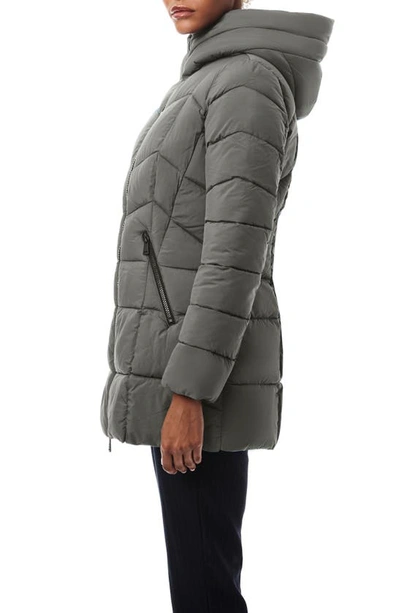 Bernardo Heavy Mixed Media Water Resistant Puffer Jacket in Navy Blue Size Large main image 1