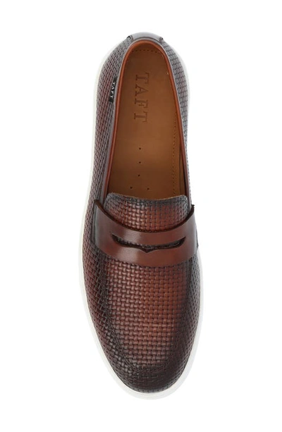 Shop Taft 365 Weave Leather Loafer In Chili