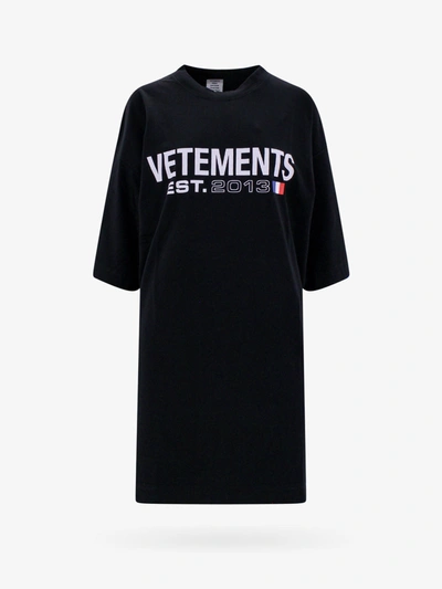 Shop Vetements Crew Neck Cotton T-shirts In Black